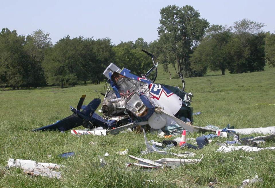 august 2011 helicopter crash wreckage missouri