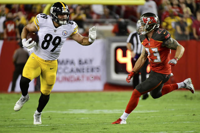 Watch: Vance McDonald delivers soul-crushing stiff-arm, levels Chris Conte  on 75-yard TD