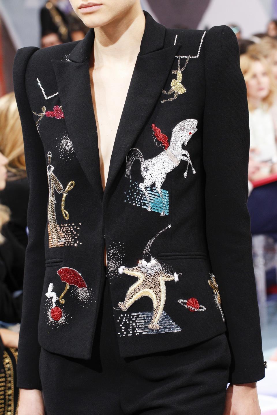 Schiaparelli Fall 2016 couture