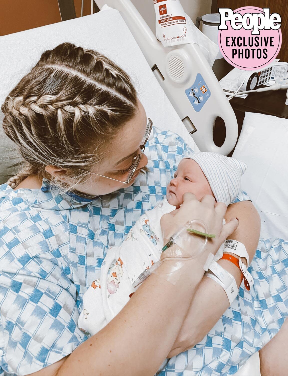 Harper Grae welcomes baby