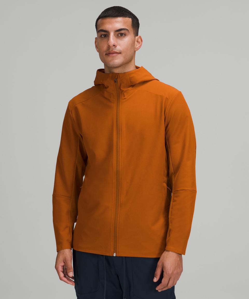 <p><a href="https://go.redirectingat.com?id=74968X1596630&url=https%3A%2F%2Fshop.lululemon.com%2Fp%2Fmens-jackets-and-outerwear%2FWarp-Lite-Jacket-Packable%2F_%2Fprod9750712&sref=https%3A%2F%2Fwww.esquire.com%2Flifestyle%2Fhealth%2Fg44556366%2Fbest-fitness-gifts%2F" rel="nofollow noopener" target="_blank" data-ylk="slk:Shop Now;elm:context_link;itc:0;sec:content-canvas" class="link ">Shop Now</a></p><p>Warp Light Packable Jacket</p><p>lululemon.com</p><p>$148.00</p>