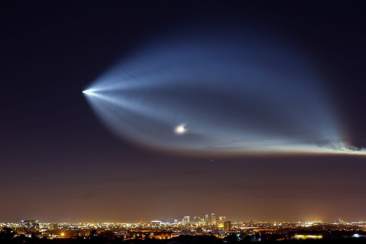 20 tweets about SpaceX’s rocket that will freak you out and then make you LOL