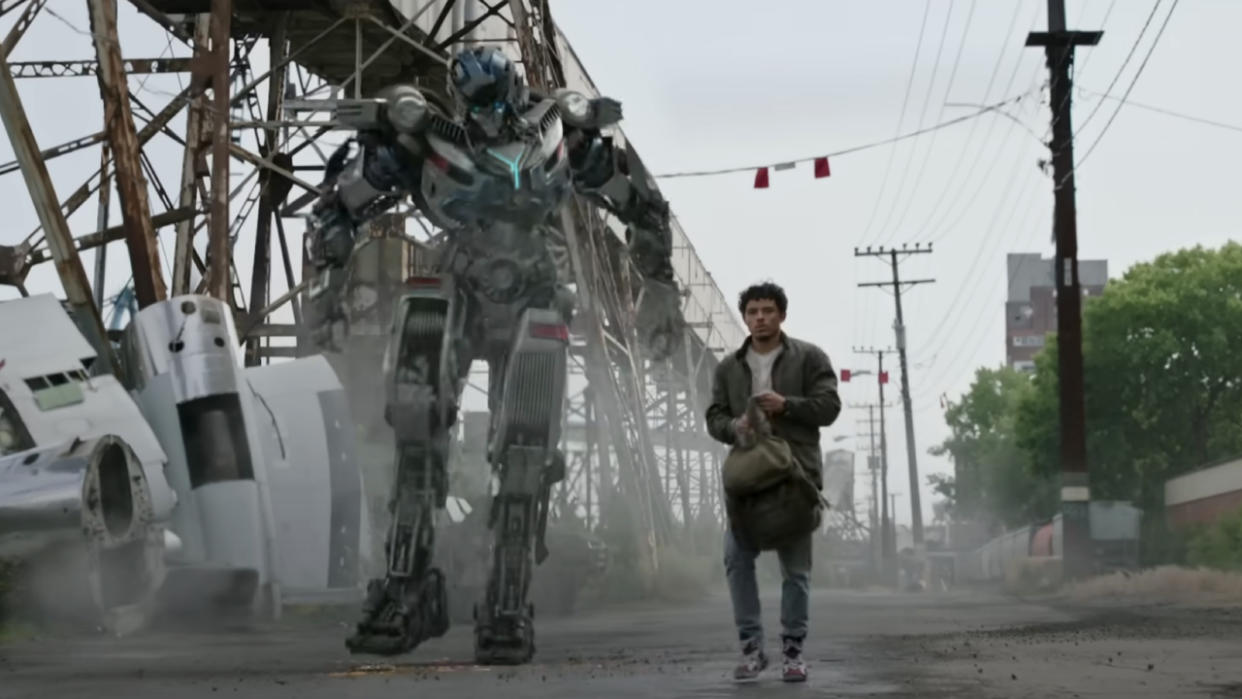  Pete Davidson and Anthony Ramos in Transformers: Rise of the Beasts 