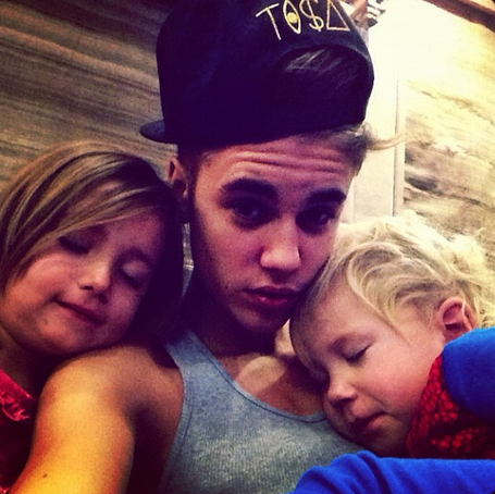 Now and then, sister Jazmyn Bieber, 8, joins the party. (Photo: Instagram)