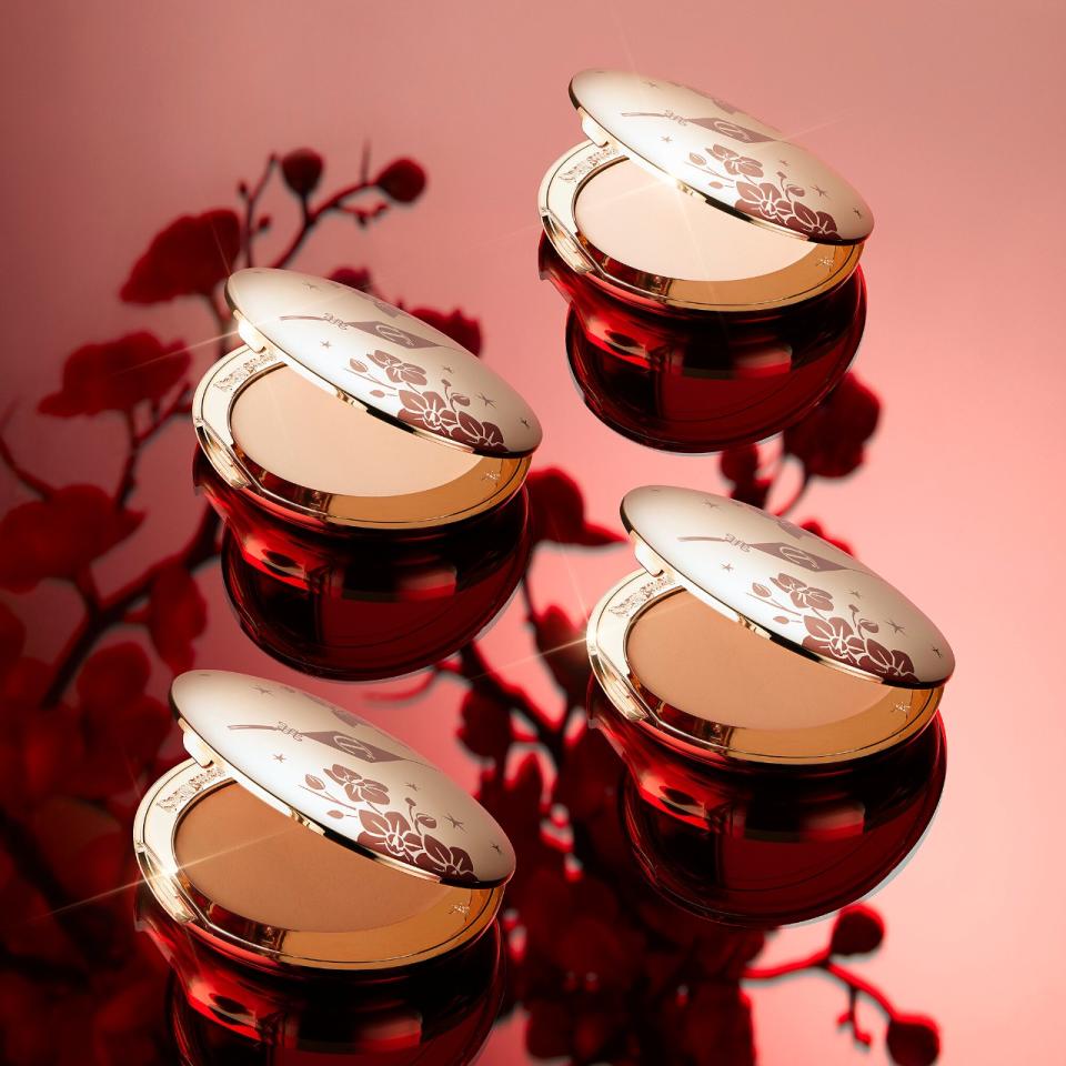 Charlotte Tilbury Lunar New Year Airbrush Flawless Finish Setting Powder. Image via Sephora.