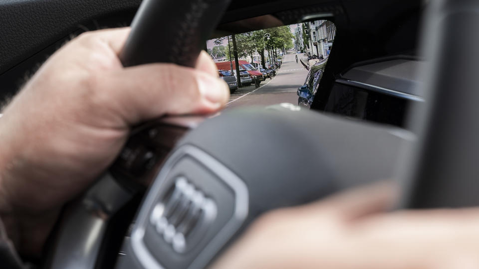Audi e-tron 率先推出虛擬後視鏡，11 月底前免費升級