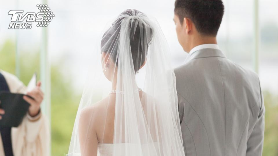 俄羅斯一名新娘在婚禮當天從新娘變成寡婦。（示意圖／Shutterstock達志影像）