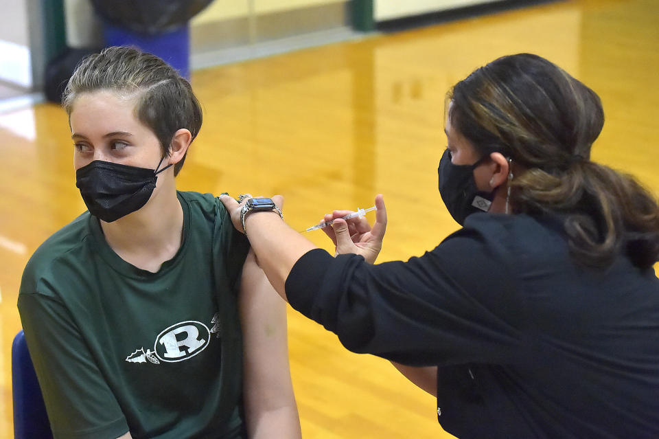 Students ages 16 to 18 and parents are given the Pfizer-BioNTech COVID-19 vaccine at Ridley High School in Folsom, Pennsylvania, on Monday. (Photo: MediaNews Group/Daily Times via Getty Images via Getty Images)