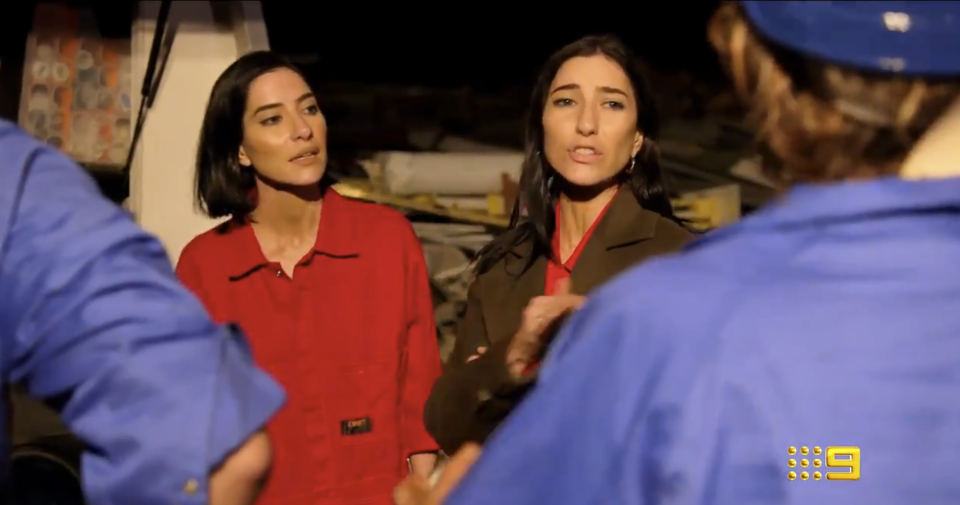 the Veronicas' Lisa and Jessica Origliasso celebrity apprentice