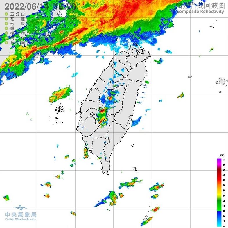 鋒面雲系接近！鄭明典示警「這2地」影響最大：需提防較大雨勢