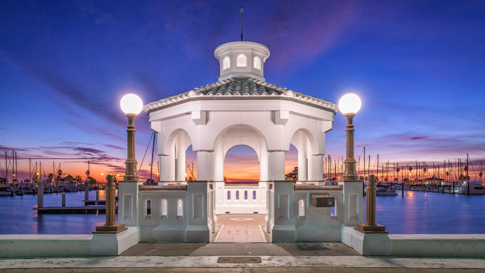 Corpus Christi, Texas, USA on the seawall at dawn.