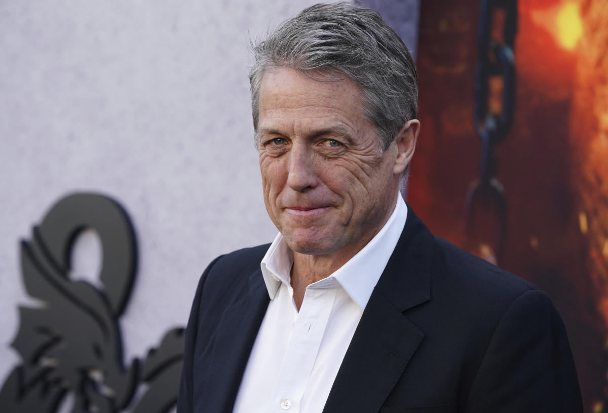 Hugh Grant suggère que les gens “détestent” secrètement les acteurs