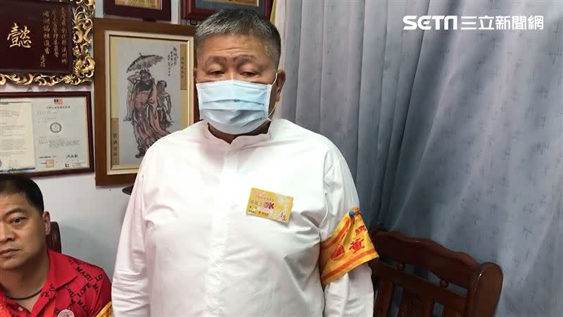 顏清標心疼兒子顏寬恒被關進看守所，要顏寬恒平安回家最重要，但顏寬恒一度鐵了心拒絕交保，讓顏清標情緒相當激動。（圖／翻攝畫面）