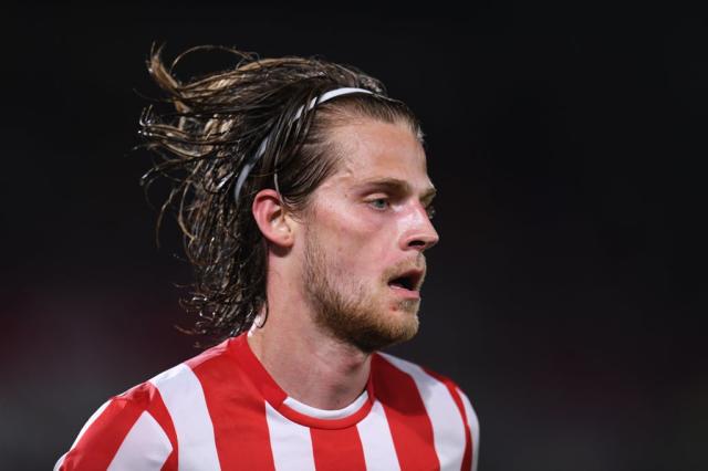 Brentford star Mathias Jensen tests positive for Covid-19 upon arrival for  Denmark World Cup qualifiers