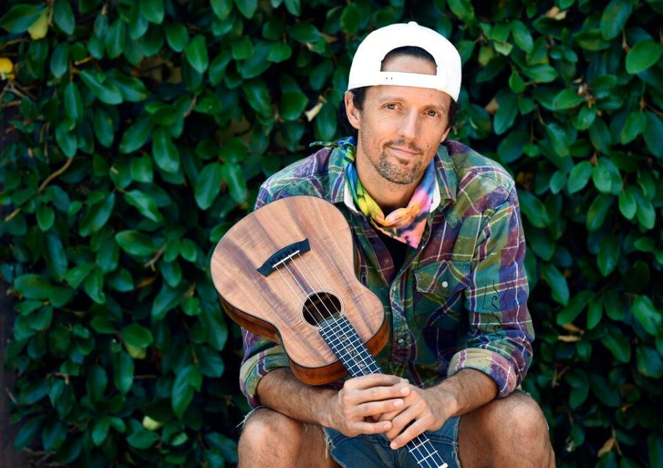Jason Mraz is among the confirmed SOS Fest performers.