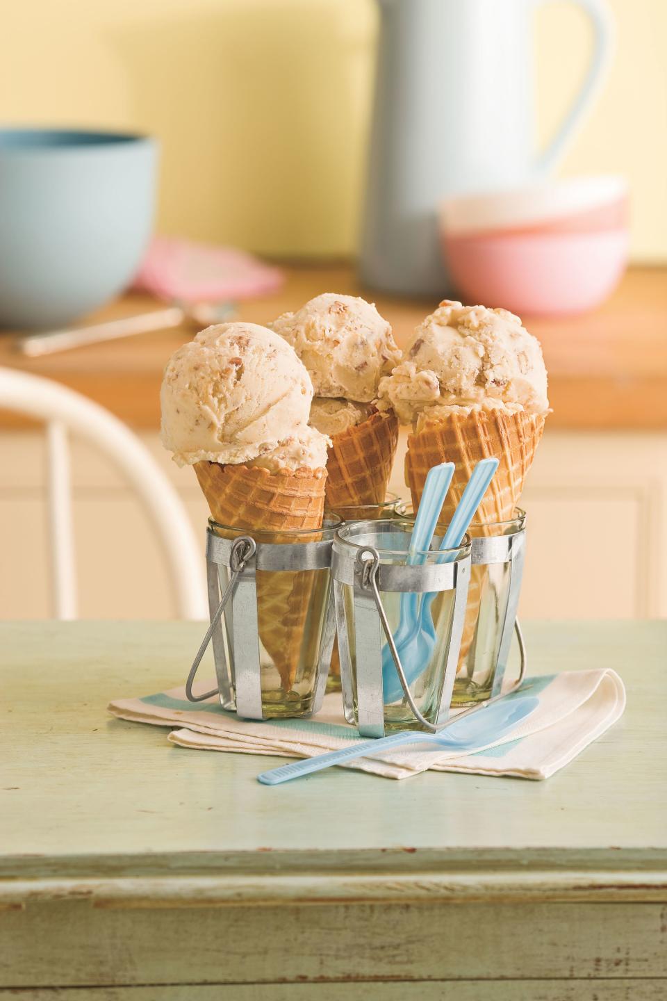 Peach-and-Toasted Pecan Ice Cream