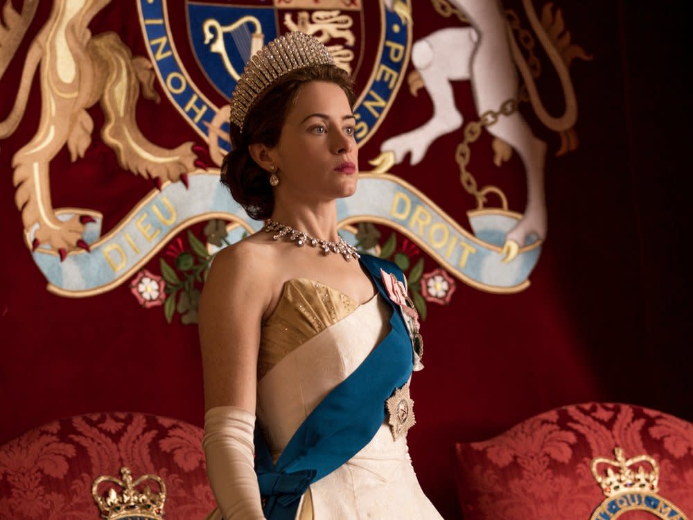 Claire Foy als junge Queen in "The Crown". (Bild: Robert Viglasky / Netflix)