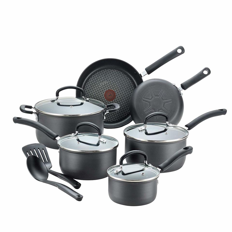 T-fal E765SC Ultimate Hard Anodized Nonstick 12 Piece Cookware Set, Dishwasher Safe Pots and Pans Set. (Photo: Amazon)