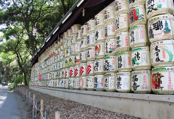 明治神宮內的日本酒桶。（照片來源：pbase.com）