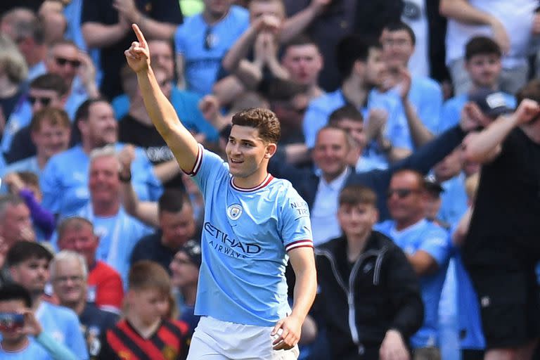 Sin escalas: Julián Álvarez pasó de River a la Premier League y su primera temporada en Manchester City fue un éxito