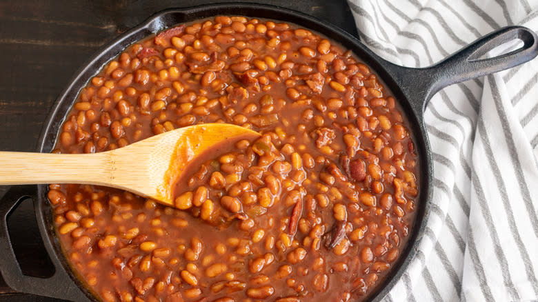 baked beans skillet on table