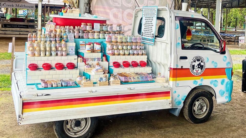 Melissa Torre, founder of soap and skincare company Vellum Street, customized her 1996 Daihatsu Hijet to match her branding. - Melissa Torre/Vellum Street