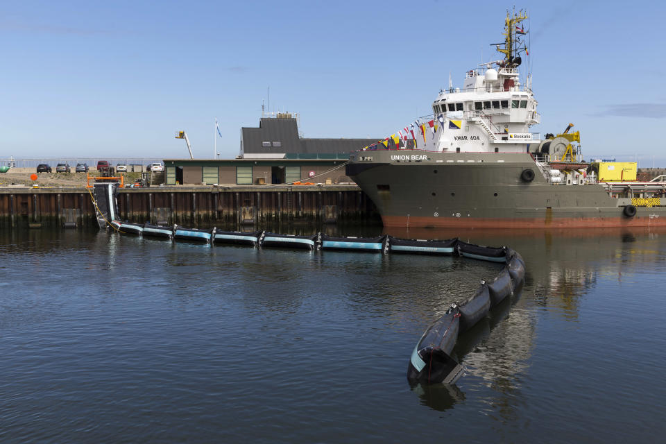 A prototype of the Ocean Cleanup system in The Hague, the Netherlands, in 2016. (Photo: Michel Porro / Getty Images)