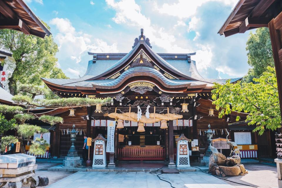 福岡（Photo Credit: Roméo A. @unsplash.com, License CC0，圖片來源：https://unsplash.com/photos/brown-and-white-wooden-temple-jVa9Gsd72MM）