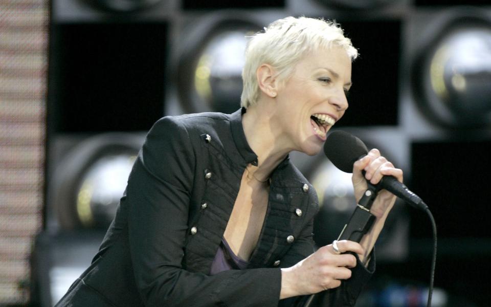 Annie lennox whiter shade