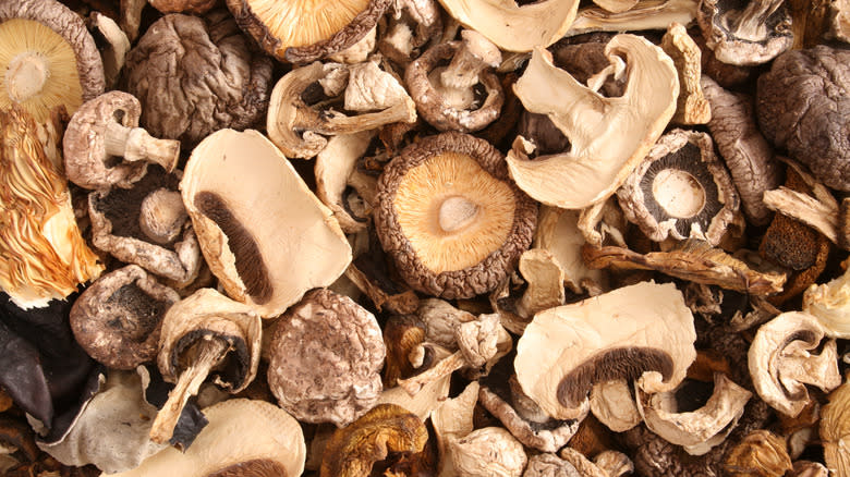 Dried mushrooms