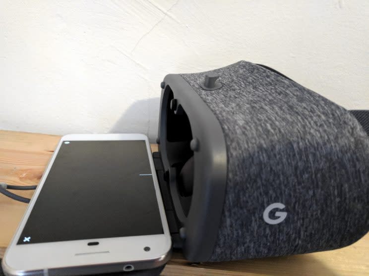 Daydream View smartphone.