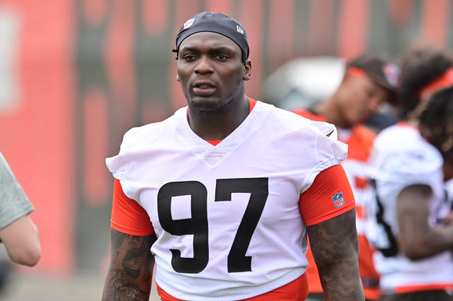 Browns release DT Winfrey following spate of off-field problems