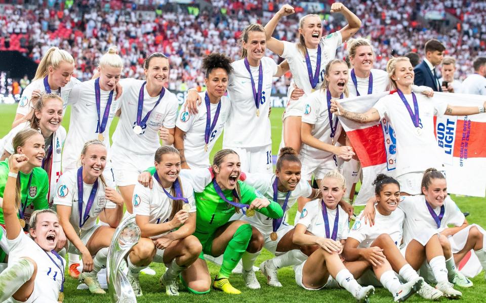 England players celebrate after the UEFA WOMEN'S EURO 2022 match between England Women and Germany at Wembley Stadium, London England Women v Germany - Manjit Narotra/Shutterstock