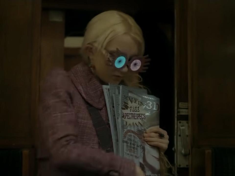 luna wearing her specs on the hogwarts express in half-blood prince