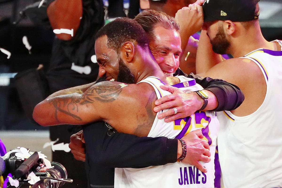 NBA: LeBron James blows smoke to fuel Lakers fire - Yahoo Sports