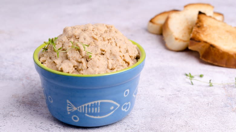 mashed sardines in bowl 