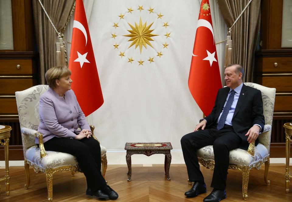 Turkey's President Recep Tayyip Erdogan, right, meets with German Chancellor Angela Merkel at the Presidential Palace in Ankara, Turkey, on Thursday, Feb. 2, 2017. (Presidential Press Service, Pool via AP)