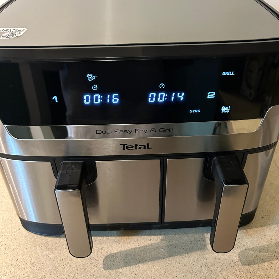 Testing the Tefal Dual Zone Air Fryer at home