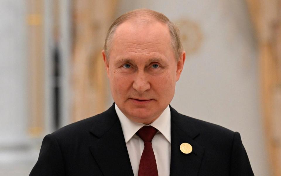 Vladimir Putin - Dmitry Azarov/Pool Sputnik Kremlin