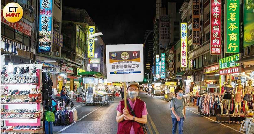 高雄六合夜市。（圖／宋岱融攝）