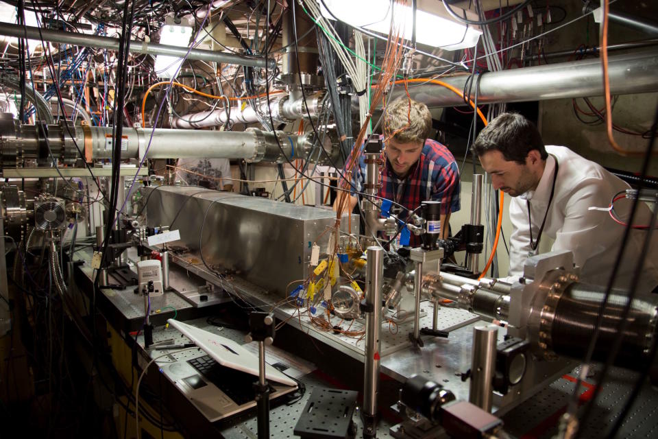 <p>At the SLAC National Accelerator Lab, FACET explores the cutting edge of plasma research and provides ultra-hot particle beams for particle accelerator research. It's got a lot of punch packed into a facility the size of a large living room. At peak power, it can produce 10 trillion watts of power, or 2.5 billion 9 volt batteries firing off all at once.</p>