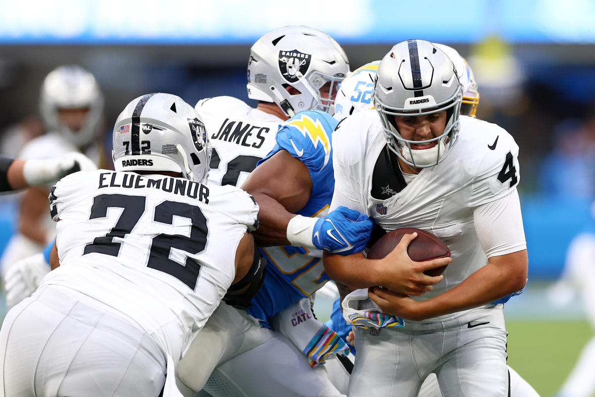 Chargers hold on to beat Raiders 24-17 after late O'Connell