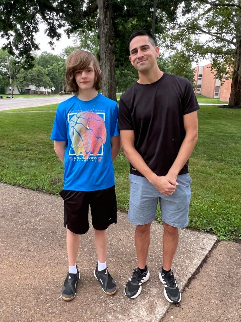 Eddie McCarthy (right), a math teacher in Ohio, secretly donated a kidney to his student Roman McCormick.