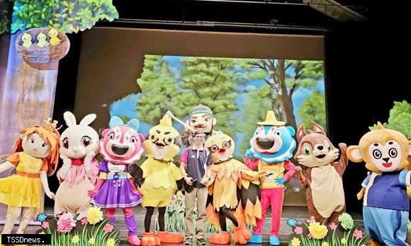 六堆園區於兒童節推出全新親子劇場「獵人同黃鶯」，與大小朋友共渡假期。