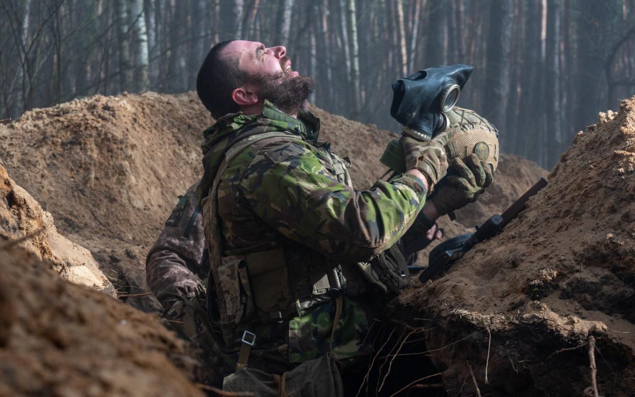 Front line units claim Russia drops the gas to cause panic, forcing Ukrainian soldiers to leave hideouts and meaning they can be targeted