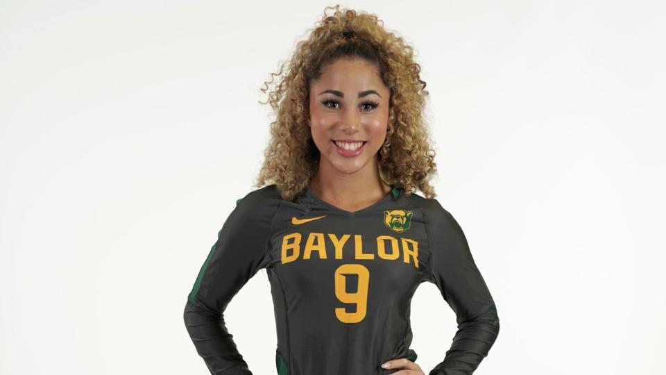 Payton Washington in a Baylor jersey