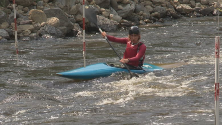 Transgender paddler making waves at national competition