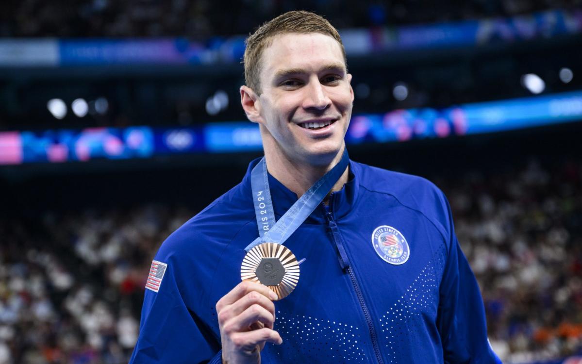 US swimmer Ryan Murphy receives gender reveal from wife as he collects Olympic medal