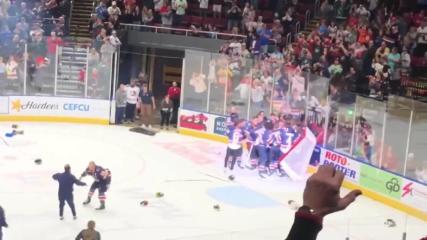 WATCH: Peoria Rivermen celebrate 2024 SPHL President's Cup on Carver Arena ice