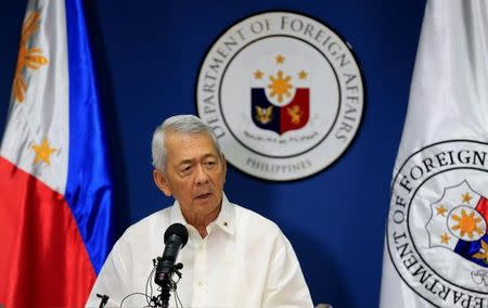 Philippine Foreign Secretary Perfecto Yasay gives a brief statement regarding the tribunal ruling on the South China Sea during a news conference at the Department of Foreign Affairs headquarters in Pasay city, metro Manila, Philippines July 12, 2016. REUTERS/Romeo Ranoco